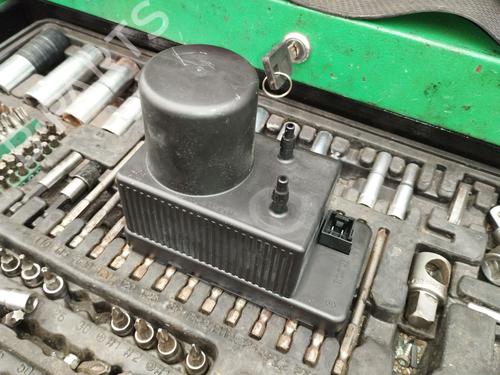 Used Comfort control module MERCEDES-BENZ E-CLASS (W211) E 320 CDI (211.026) (204 hp) 24803805
