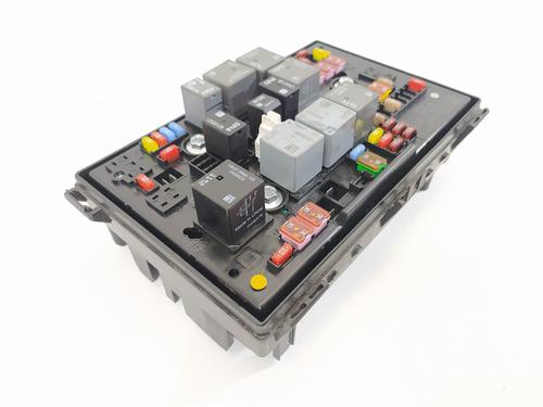 Fuse box OPEL ASTRA J (P10)  | BP8869895E1 
