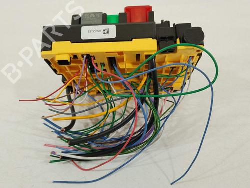 Fuse box PEUGEOT TRAVELLER Bus (V_) 2.0 BlueHDi 145 | BP33337586E1 - Image 2