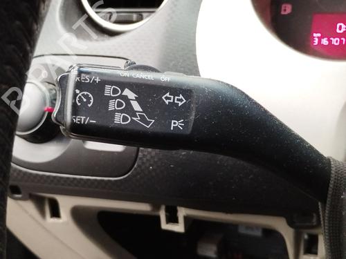 Used Steering column stalk SEAT ALTEA (5P1) 1.9 TDI (105 hp) 26601516