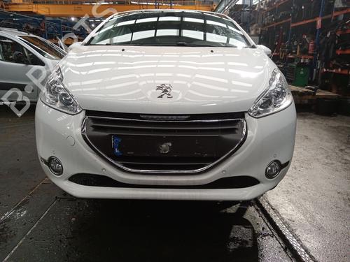 Used Front bumper PEUGEOT 208 I (CA_, CC_) 1.2 VTI 82 (82 hp) 32059169