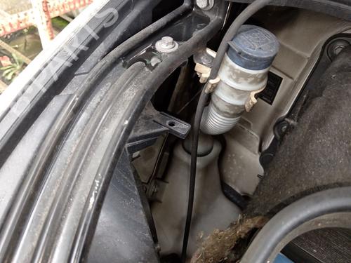 Used Windscreen washer tank IVECO DAILY V Van [2011-2014]  30177900