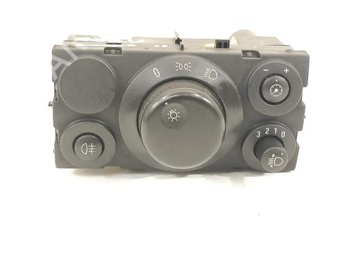 Used Headlight switch Headlight switch 13737868 13737868