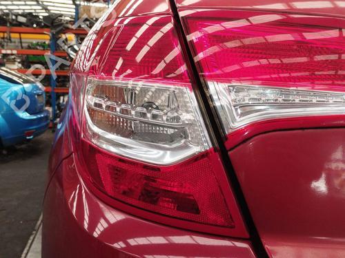 left-taillight-citroen-c4-ii-nc_-2009-37173054 main image