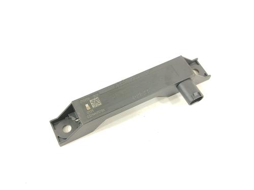 Antenne/Base Antenne/Base MERCEDES-BENZ A-CLASS (W177) AMG A 45 S 4-Matic+ (177.054) (421 hp) 34439317 34439317