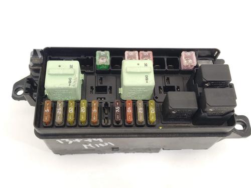 Used Fuse box Fuse box 23444642 23444642