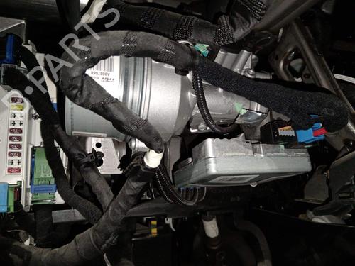Used Steering column Steering column 37443630 37443630