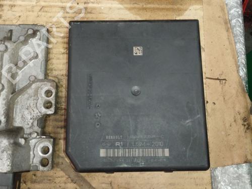 Used Fuse box Fuse box 38093141 38093141