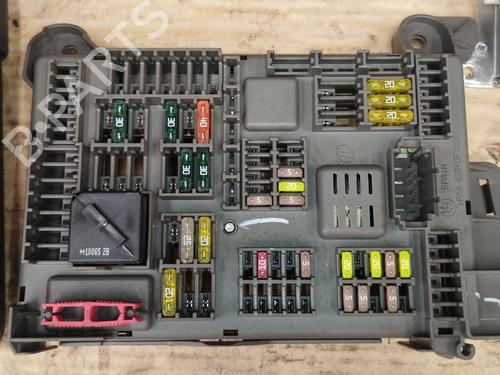 Used Fuse box Fuse box 37238719 37238719