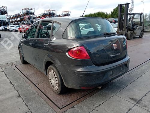 Fuse box SEAT TOLEDO III (5P2) 1.9 TDI | BP34701685E1 - Image 10