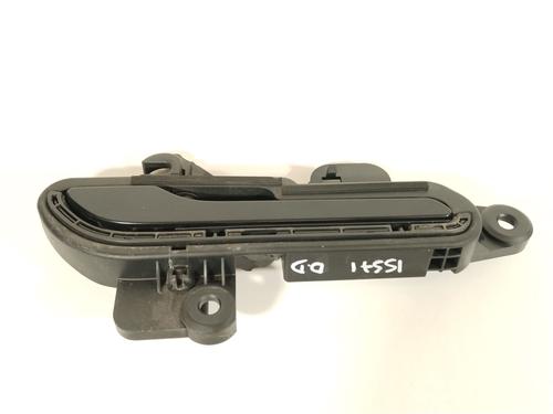 front-right-exterior-door-handle-tesla-model-3-5yj3-2017-36238588 main image