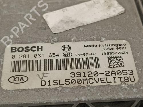 Engine control unit (ECU) KIA SPORTAGE III (SL)  | BP18642815M57 
