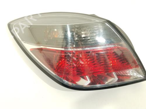 Venstre Baklys OPEL ASTRA H GTC (A04) 1.6 (L08) (105 hp) 28420860
