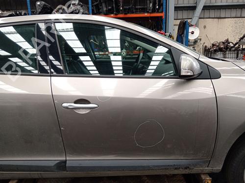 Used Right front door RENAULT MEGANE III Hatchback (BZ0/1_, B3_) 1.9 dCi (BZ0N, BZ0J) (131 hp) 29505632