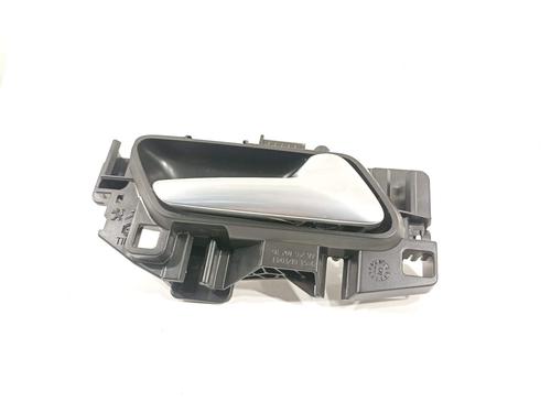 Used Rear right interior door handle Rear right interior door handle 15725564 15725564