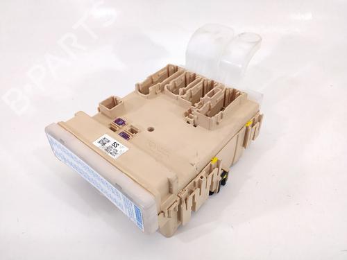 Used Fuse box TOYOTA YARIS (_P9_) 1.8 VVTi (ZSP90_, ZSP90R) (133 hp) 9289942