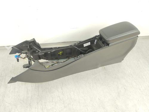 Used Armrest / Center console Armrest / Center console 15806090 15806090