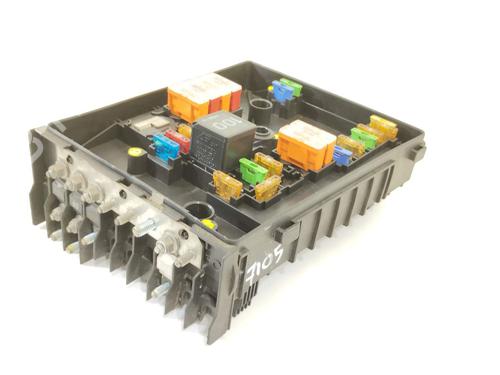 Used Fuse box Fuse box 11134048 11134048