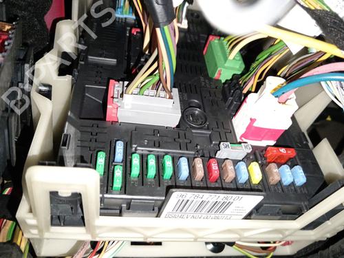 Used Fuse box Fuse box 36235495 36235495