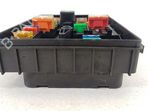 Fuse box SKODA YETI (5L) 1.2 TSI | BP26558467E1 - Image 3
