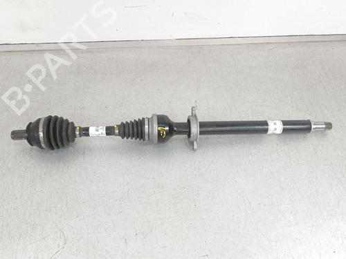 Drivaksel fortil Højre Drivaksel fortil Højre MERCEDES-BENZ A-CLASS (W177) AMG A 45 S 4-Matic+ (177.054) (421 hp) 36017190 36017190