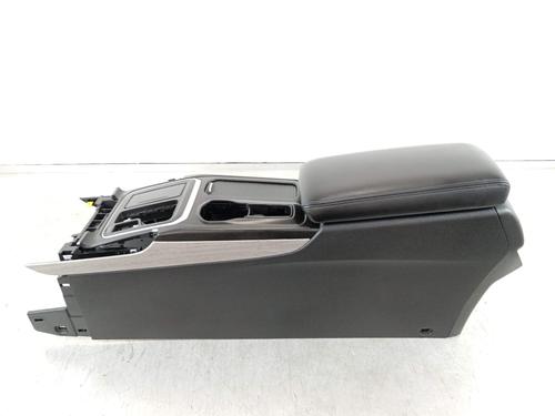 Used Armrest / Center console Armrest / Center console 18409539 18409539