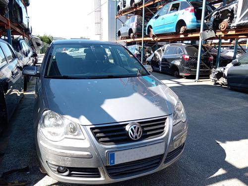 Right headlight VW POLO IV (9N_, 9A_) 1.6 16V | BP29122053C29 