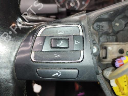 Commandes au volant Commandes au volant 38197905 38197905