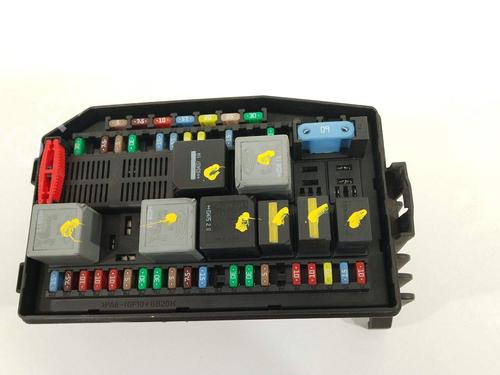 fuse-box-jaguar-x-type-i-x400-2001-2002-2003-2004-2005-2006-2007-2008-2009-27624152 main image