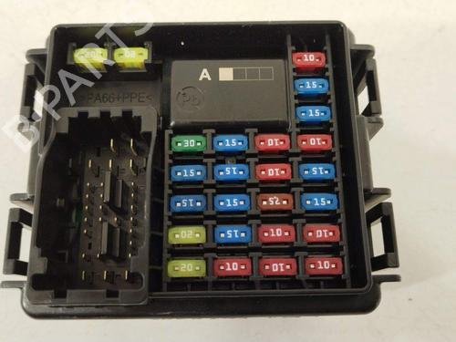 Used Fuse box Fuse box 33321611 33321611