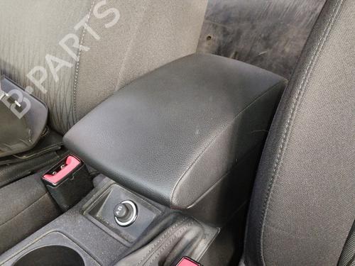 armrest-center-console-seat-leon-5f1-2012-2013-2014-2015-2016-2017-2018-2019-2020-2021-16811640 main image