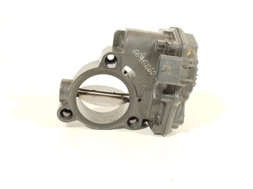Used Throttle body BMW 5 (F10) 520 d (190 hp) 32338067