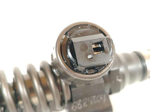 Injector VW GOLF V (1K1) 2.0 TDI 16V | BP38331078M100 - Image 3