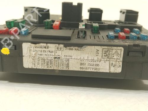 Fuse box PEUGEOT 206 Hatchback (2A/C) 1.4 HDi eco 70 | BP30775733E1