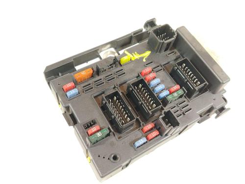Used Fuse box Fuse box 37238649 37238649