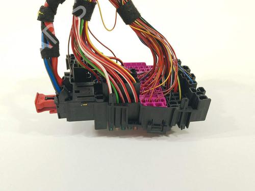 Fuse box SEAT IBIZA V (KJ1, KJG) 1.0 TSI | BP27156311E1 - Image 4