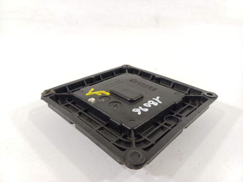 lights-ecu-renault-megane-iv-hatchback-b9amn_-2015-39721875 main image