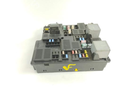 Used Fuse box Fuse box 11851162 11851162