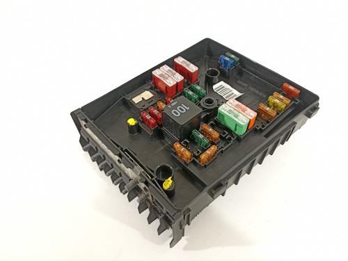 Used Fuse box AUDI A3 (8P1) 1.9 TDI (105 hp) 19404643
