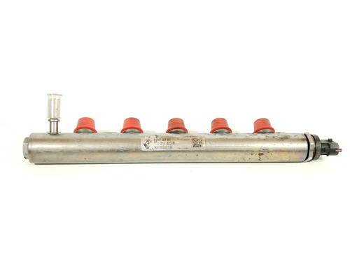 Used Injection rail OPEL VIVARO B Bus (X82) [2014-2019]  29396905
