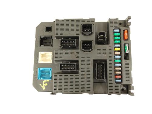 Used Fuse box Fuse box 29764000 29764000