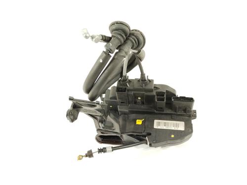 Used Front right lock HYUNDAI SANTA FÉ II (CM) 2.2 CRDi GLS 4x4 (150 hp) 18297636