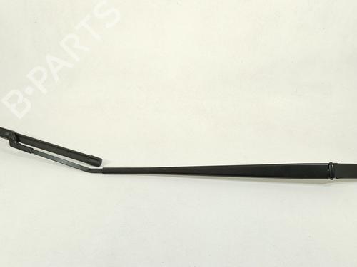 Used Front windshield wiper arm Front windshield wiper arm 36989598 36989598