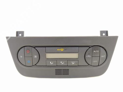 Used Climate control Climate control 9755477 9755477