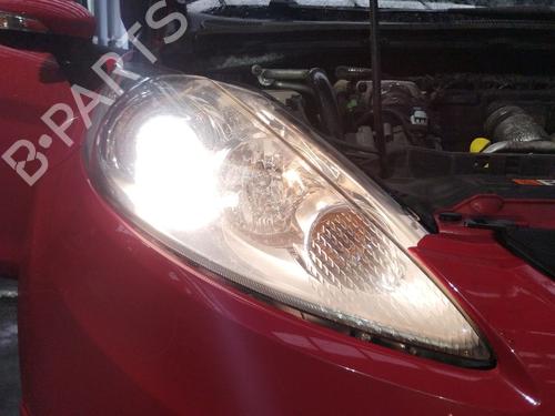 Used Right headlight Right headlight FORD FIESTA VI (CB1, CCN) [2008-2026] 33824672 33824672