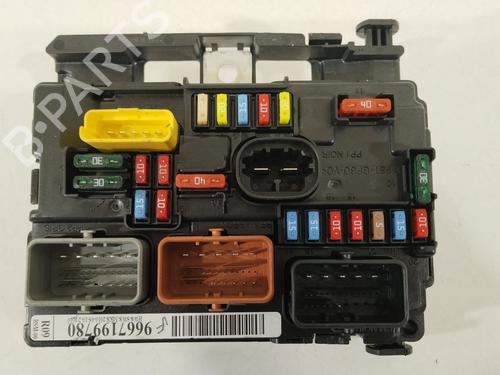 Used Fuse box Fuse box CITROËN C3 II (SC_) 1.4 (73 hp) 33023617 33023617