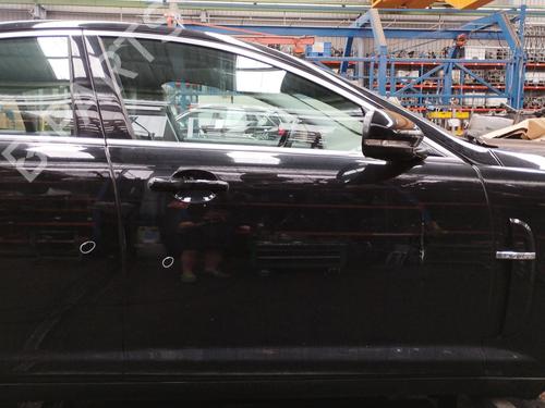Used Right front door JAGUAR XF I (X250) [2008-2015]  18674765