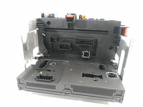 Fuse box MERCEDES-BENZ S-CLASS (W221, V221) S 350 (221.056, 221.156) | BP5884595E1 