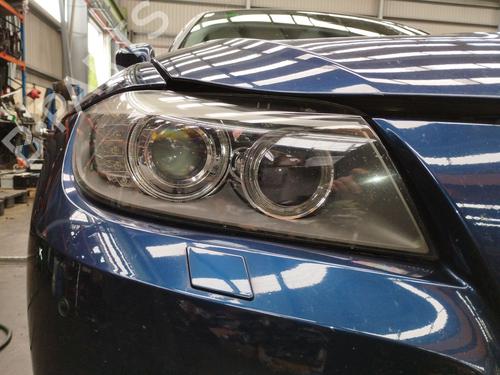 Used Right headlight BMW 3 (E90) 318 d (143 hp) 30773015