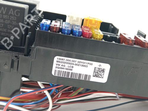 Fuse box SEAT ARONA (KJ7, KJP) 1.0 TSI | BP25792061E1 - Image 6